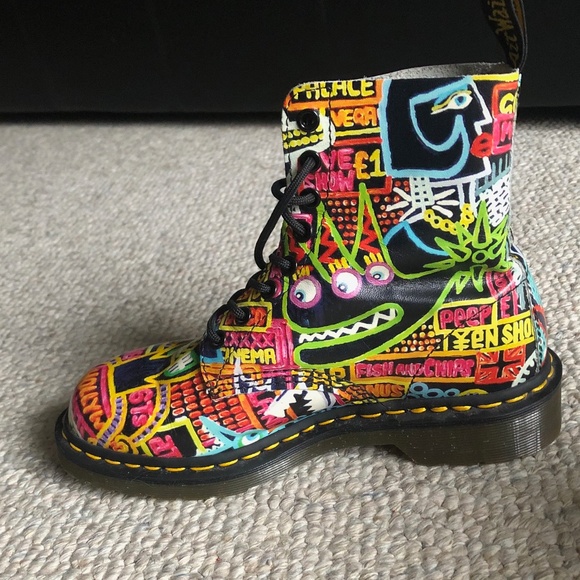 Unique/Rare Dr. Martens - Picture 3 of 6